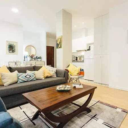 Bright And Comfortable- 2d 2b- Conde De Torrejon Apartment