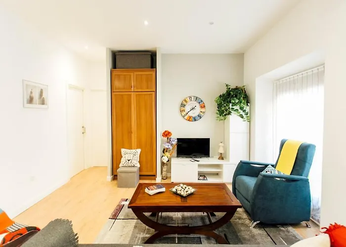 아파트 Bright Stylish 2bd 2bth - Center 세비야